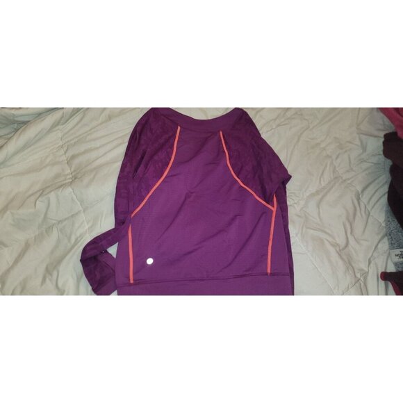 Lululemon long sleeve shirt - Picture 1 of 2